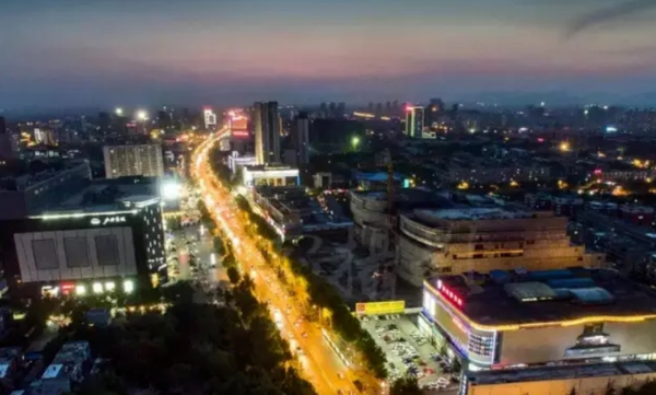 邢台,嘉宾云集,观众热情洋溢的时刻